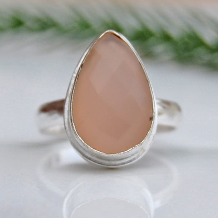 Pink Chalcedon Sterling Silber Ring 18K Gold Statement Schmuck von uniquegemsjewels
