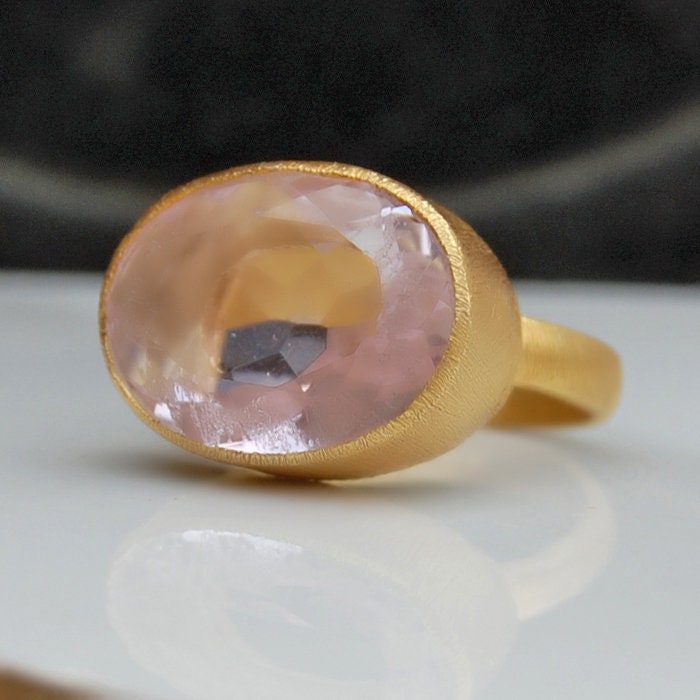 Pink Kunzit Ring 18K Matte Rose Gold, Sterling Silber von uniquegemsjewels