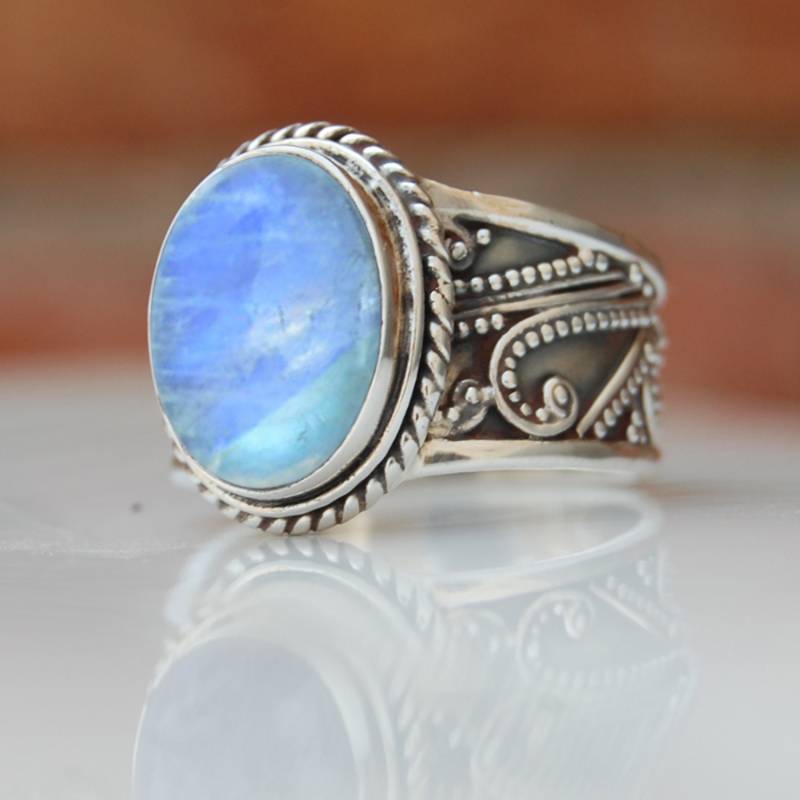 Regenbogen Mondstein Sterling Silber Ring Oval Cabochon, Vintage-Stil von uniquegemsjewels