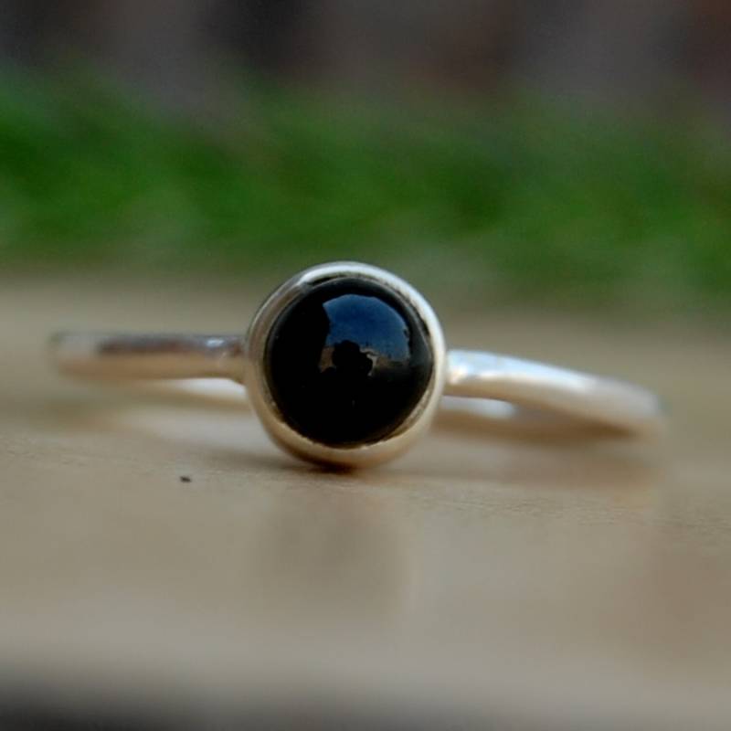 Schwarzer Onyx Sterling Silber Ring Rund, Stapelbar Schmuck von uniquegemsjewels