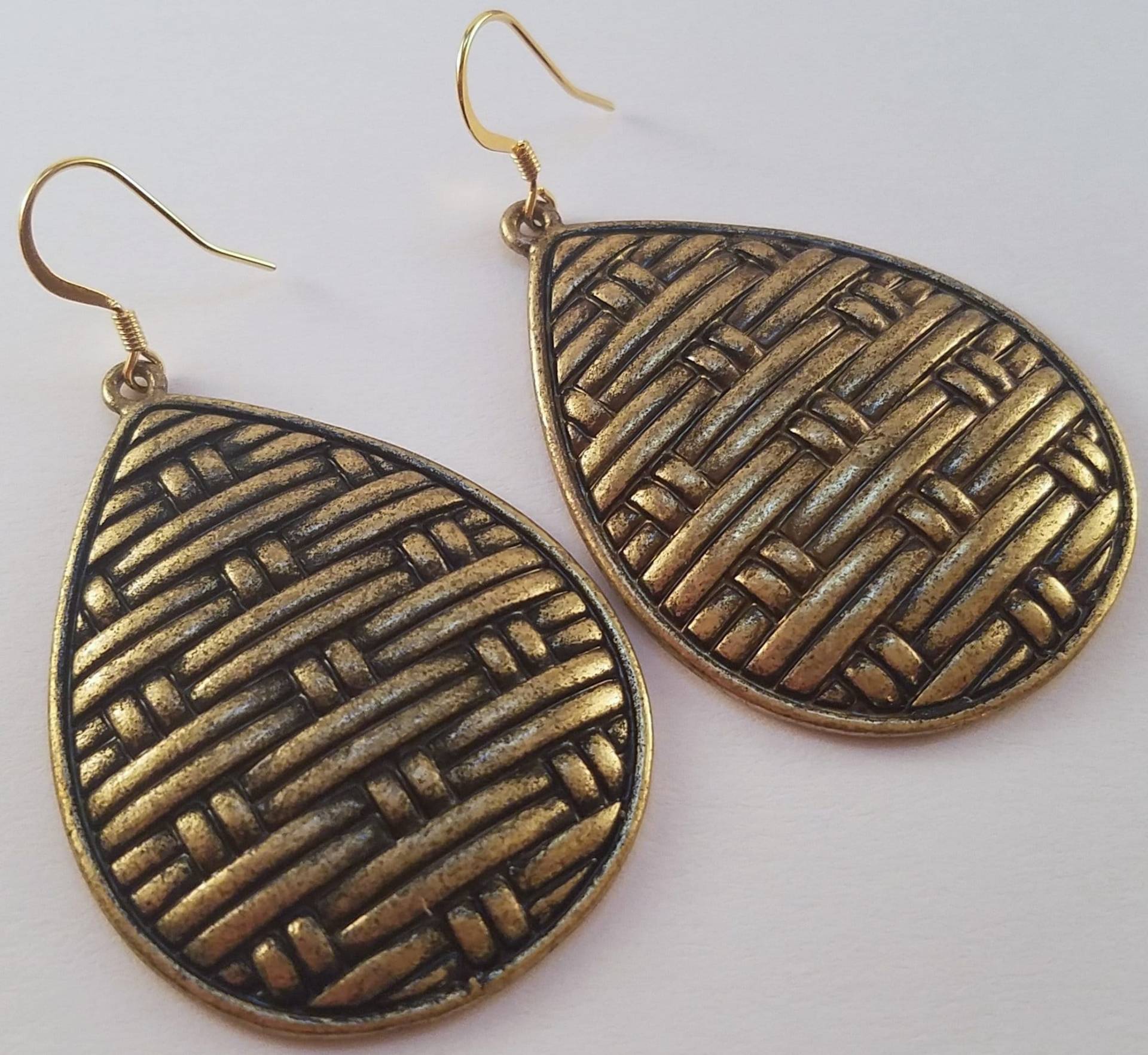 Gold Geflochtene Teardrop Große Ohrringe Gold Geflochtene Teardrop Große Ohrringe von uniquejewelrybypb