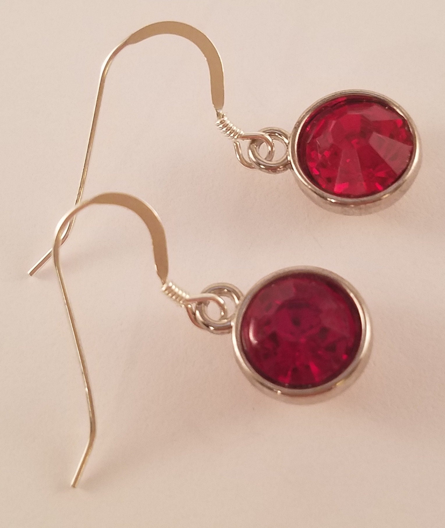 Leuchtend Rote Ohrhänger Leuchtend Rote Ohrhänger von uniquejewelrybypb