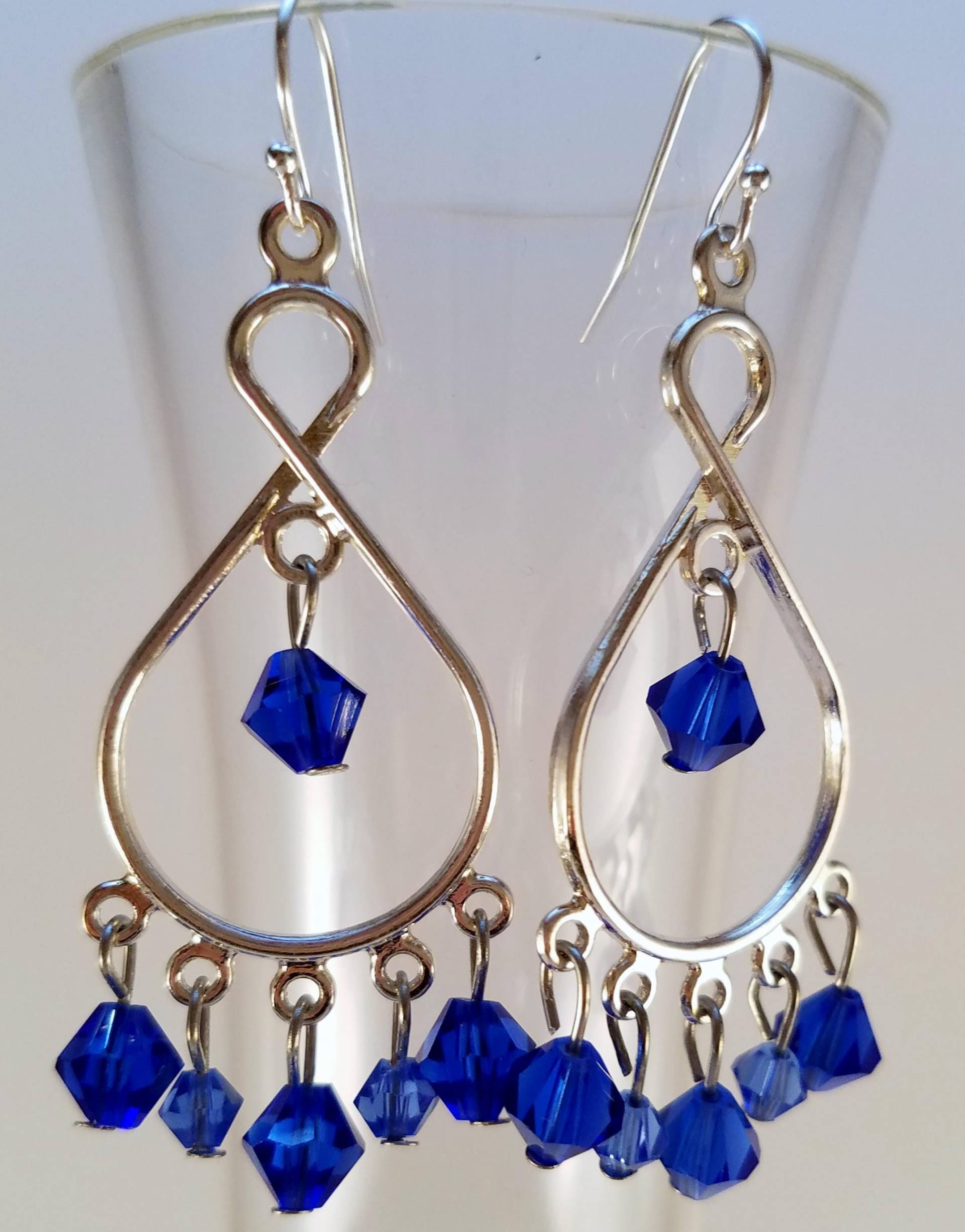Silber Und Blaue Ohrringe Silber Und Blaue Ohrringe von uniquejewelrybypb
