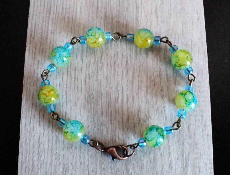 Blau & Gelb Glasperlen Armband Handgemachter Frühlingsschmuck von uniquelyyours2010