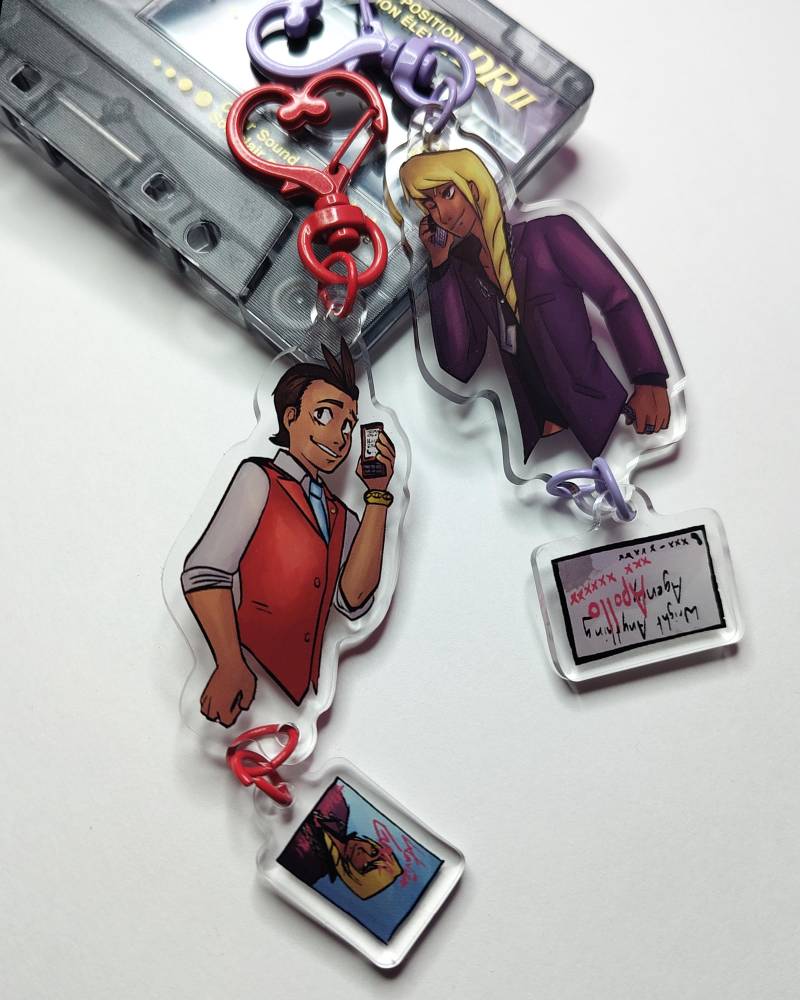 Ace Attorney(Klappollo/Kyodoroki Love's Calling - Doppelseitiger Acryl-Schlüsselanhänger Ace Attorney(Klappollo/Kyodoroki Love's Calling - Doppelseitiger Acryl-Schlüsselanhänger von unleashthemerch