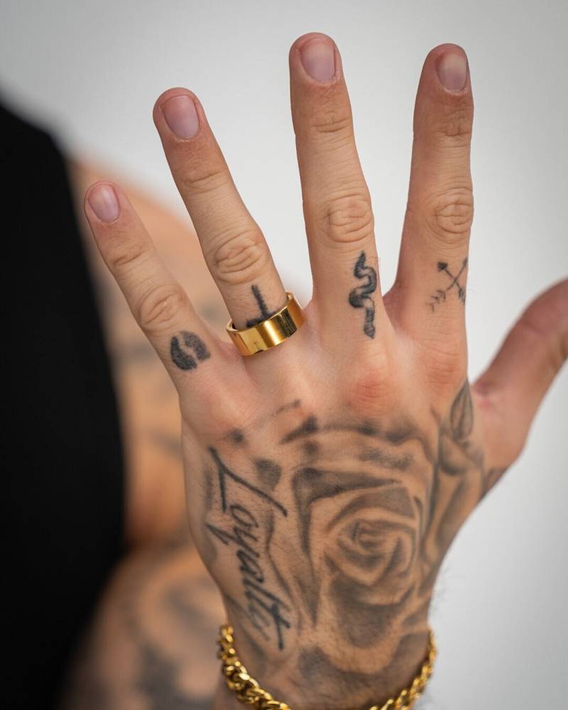 Basic Signet Runder Essential Ring Aus 316L Edelstahl Und 18K Gold - Unisex Dainty Thin Band For Men & Woman By Unshinebar von unshinebar
