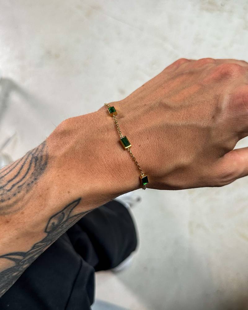 Dünnes Gemstone Armband in Emerald Grün Aus Edelstahl Und Zirkonia Steinen Gold - Herren Tennis Bracelet By Unshinebar von unshinebar