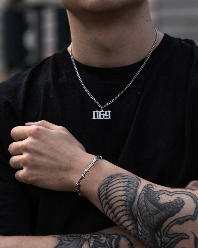 Frankfurt 069 Halskette Mit Anhänger Aus Edelstahl Und 18K Gold - Am Main Number Necklace For Men & Women By Unshinebar von unshinebar