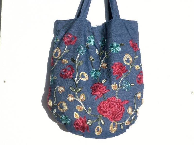 xl-Handtasche/Umhängetasche Hippie-stil Jeansstoff Blumenstickmuster von untourdansmonsac