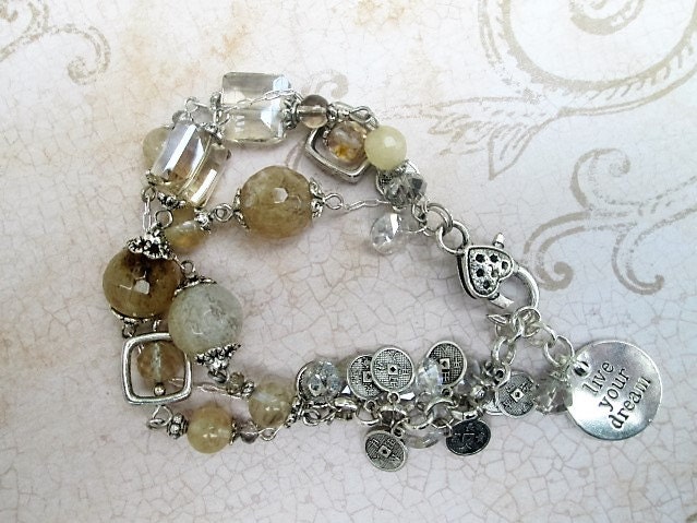 "Dreireihiges Rutilquarz Und Citrin "Lebe Deinen Traum" Armband." "Dreireihiges Rutilquarz Und Citrin "Lebe Deinen Traum" Armband." von unusualadornments