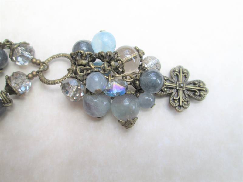 Iolith Antike Bronze Kreuz Halskette Iolith Antike Bronze Kreuz Halskette von unusualadornments