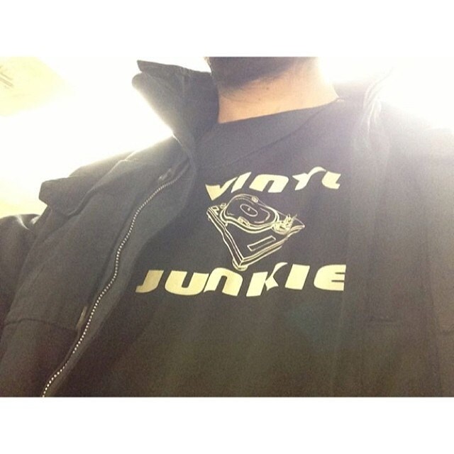 Vinyl-Junkie Vinyl-Junkie von upfulcreations