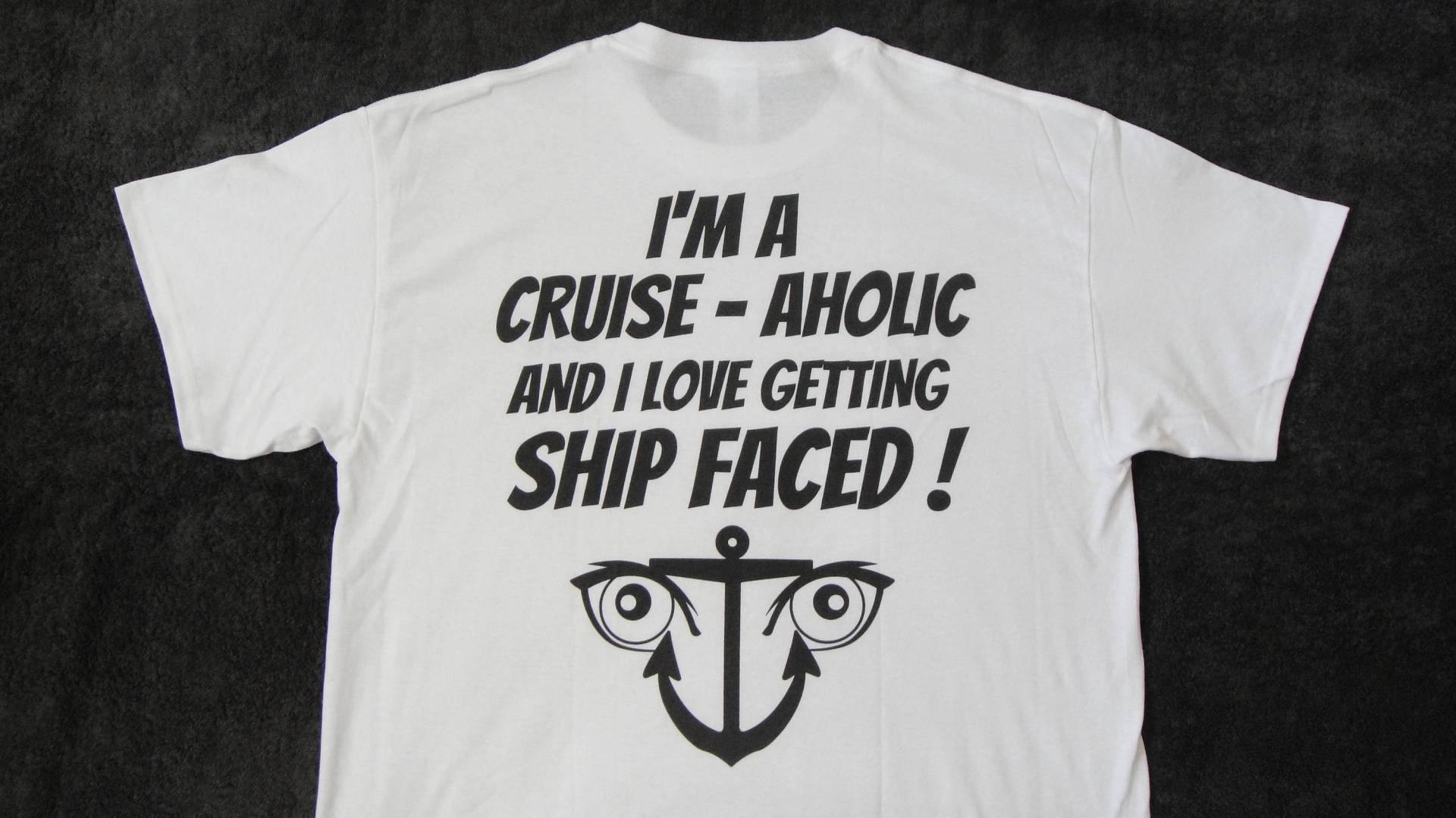 Kreuzfahrt T-Shirt, Lustige Sprüche Schiffsgesicht Segeln Kreuzfahrt T-Shirt, Lustige Sprüche Schiffsgesicht Segeln von uplatetshirts