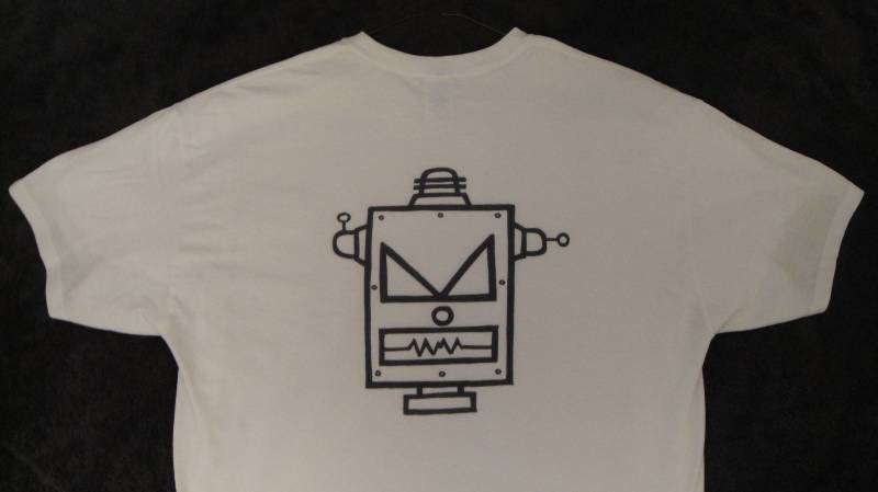 Roboter T-Shirt, Sifi T-Shirt, Roboterkopf T-Shirt Roboter T-Shirt, Sifi T-Shirt, Roboterkopf T-Shirt von uplatetshirts