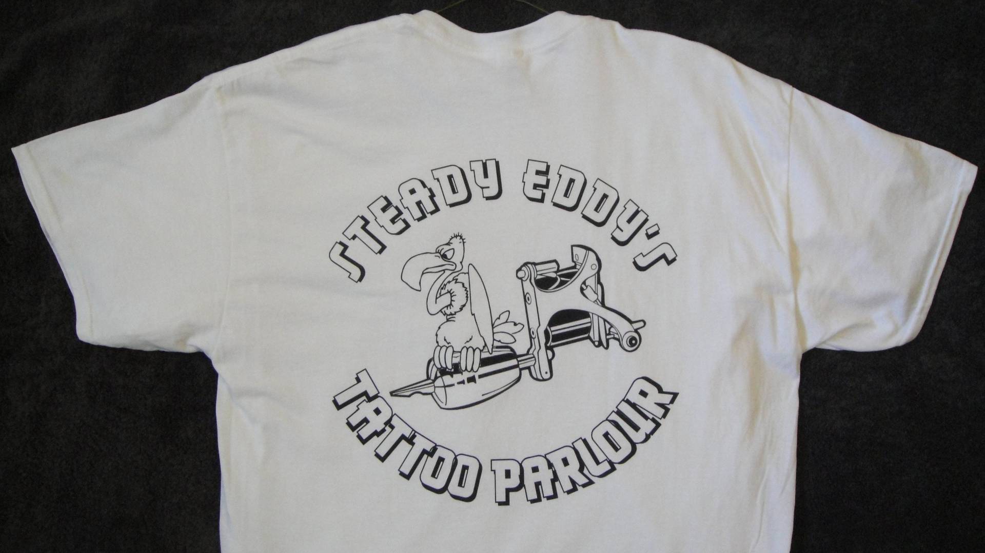 Tattoo T-Shirt, Shop Tattoo-studio Cooles T-Shirt Tattoo T-Shirt, Shop Tattoo-studio Cooles T-Shirt von uplatetshirts