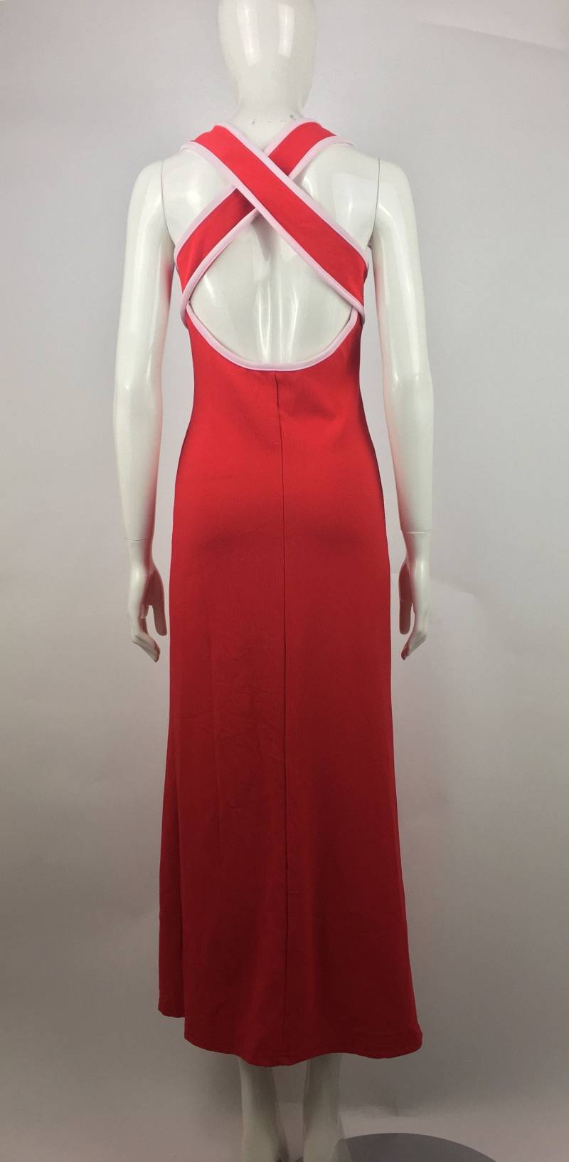 1990S Rotes Trägerkleid Sommerkleid Mit Überkreuzten Rücken, Größe M 1990S Rotes Trägerkleid Sommerkleid Mit Überkreuzten Rücken, Größe M von urbancowgirlchic