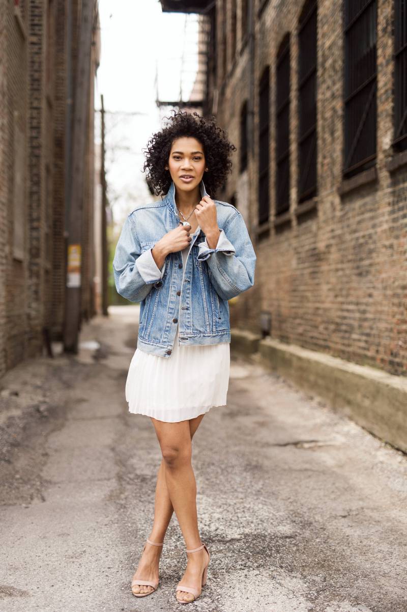 Vintage 90Er Jahre Weißes Plissee Kleid Spaghetti Träger Sommer Sonnen Kleid, Größe S Vintage 90Er Jahre Weißes Plissee Kleid Spaghetti Träger Sommer Sonnen Kleid, Größe S von urbancowgirlchic