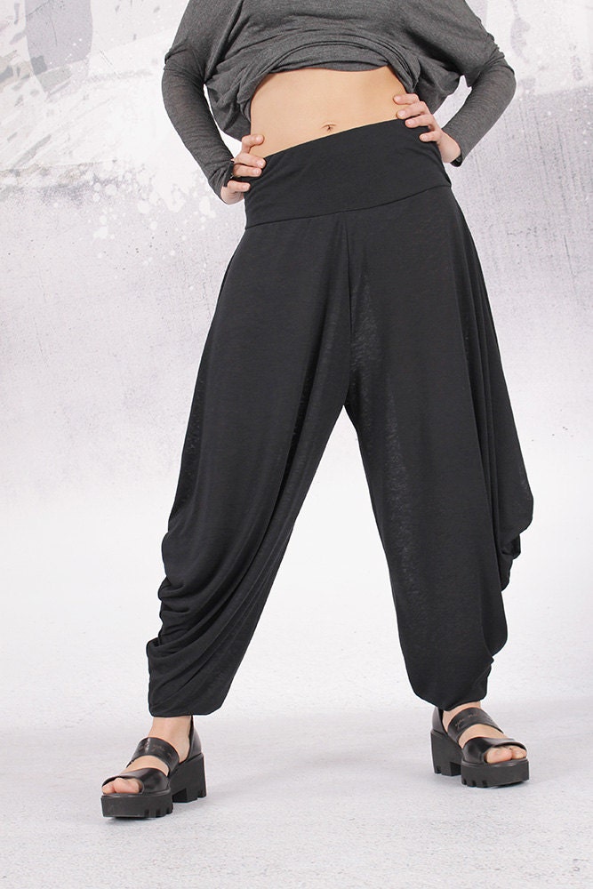 Hose, Schwarze Frauenhose, Weite Rockhose, Lange Hose By Urbanmood - Ta-011-Vl Hose, Schwarze Frauenhose, Weite Rockhose, Lange Hose By Urbanmood - Ta-011-Vl von urbanmood