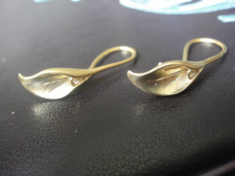 2Tlg. Vermeil, 18K Gold Über 925 Sterling Silber Calla Lilie Ohrhaken - Matt Goldene Ohrring Finden, Vermeil Ohrhaken, Ohrringe 2Tlg. Vermeil, 18K Gold Über 925 Sterling Silber Calla Lilie Ohrhaken - Matt Goldene Ohrring Finden, Vermeil Ohrhaken, Ohrringe von usaw