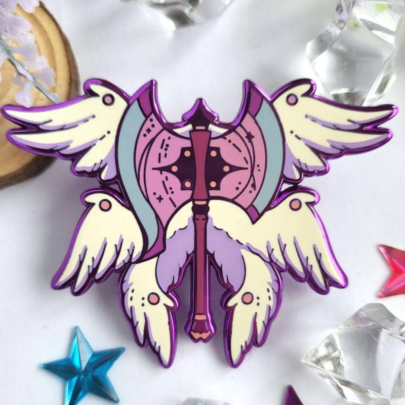 Angelic Waffe - Axt Emaille Pin von v0idlessStore