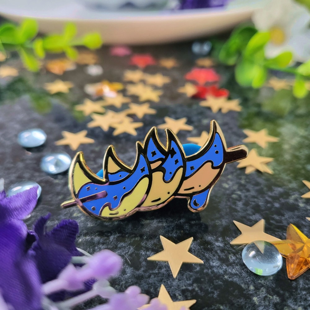 Celestial Pastries - Lunar Dango Emaille Pin Celestial Pastries - Lunar Dango Emaille Pin von v0idlessStore
