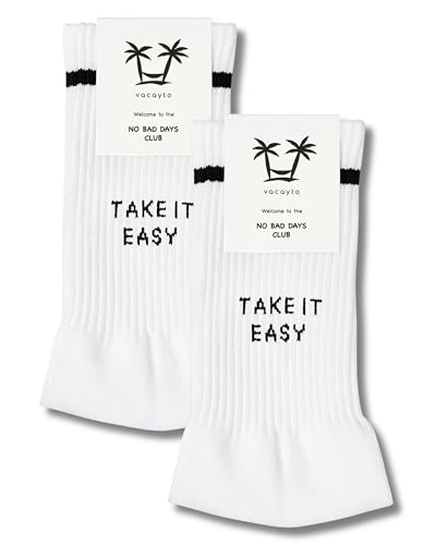 vacayto 2 Paar Statement Socken mit Spruch Take it Easy für Damen & Herren in weiß von vacayto