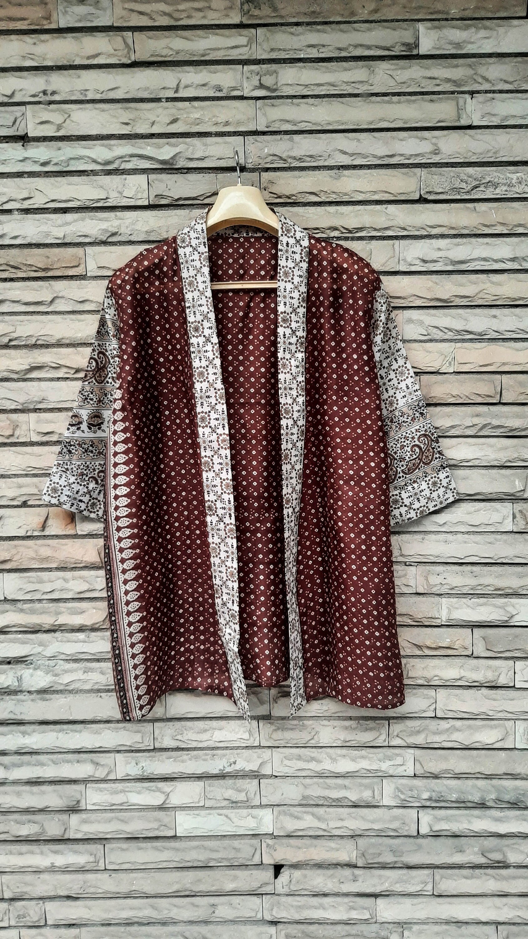 Kurze Kimono Duster Jacke Aus Reiner Seide Strickjacke Cape Vertuschen Mädchen Kleidung Recycled Boho Chic Top Tunika Vorne Offen Robe Kms1053 von valuemartindia