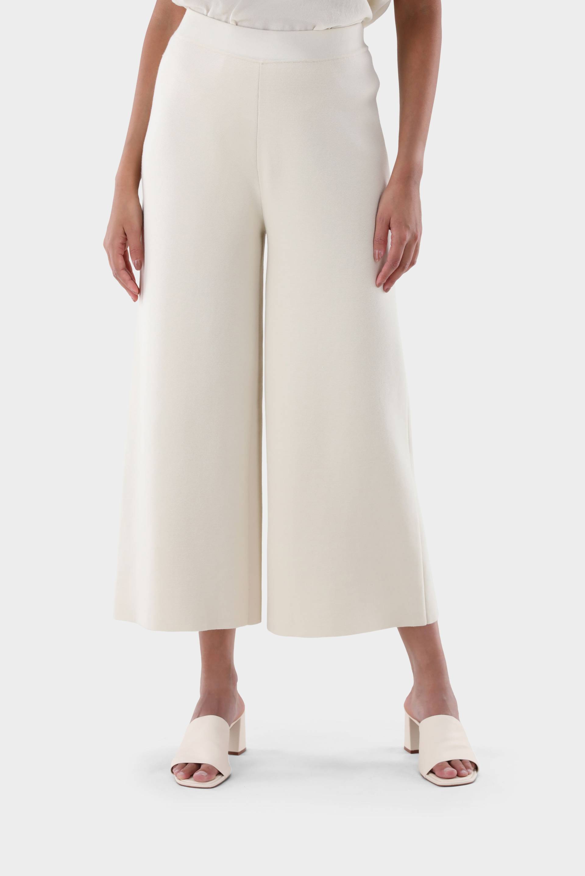 Strickhose mit ausgestelltem Bein Strickhose mit ausgestelltem Bein von van Laack