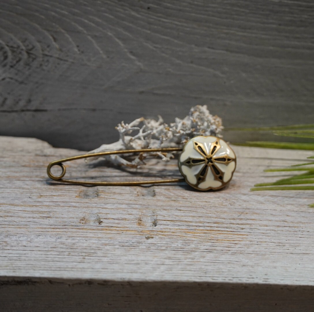 Ponchonadel Brosche Aus Metall in Silber Schwarz Gold Mit Stern Kiltnadel Pin Als Anstecknadel Tuchschließe Verschluss Sicherheitsnadel von vasenschmuck