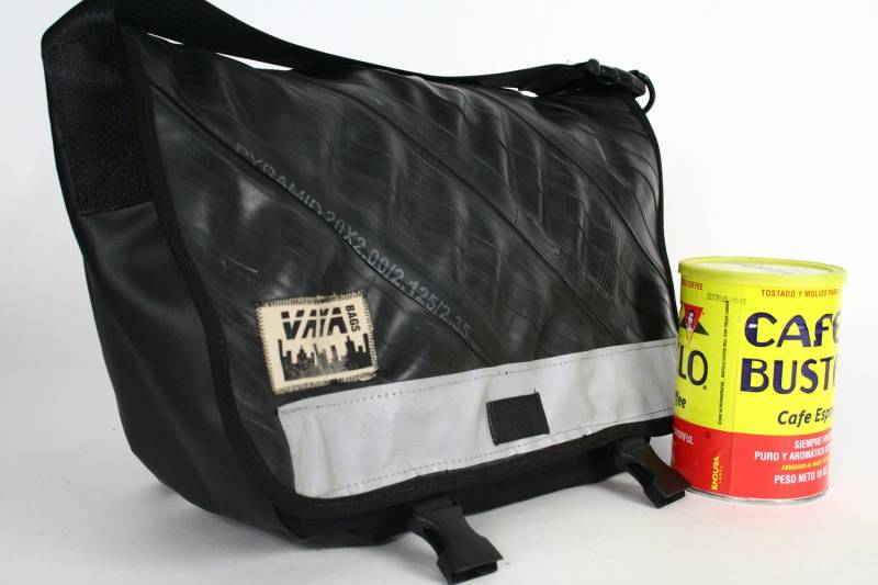 Zierliche Recycling-Bike Rohr Messenger Tasche von vayabags