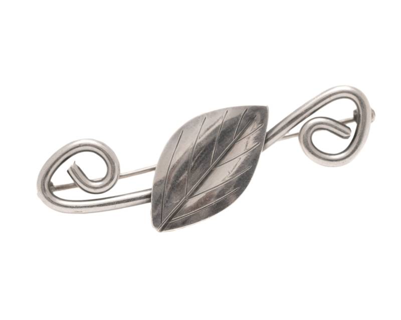 Circa 1940 Sterling Silber Handgefertigte Blatt Brosche, Vj #258B von vedajewels