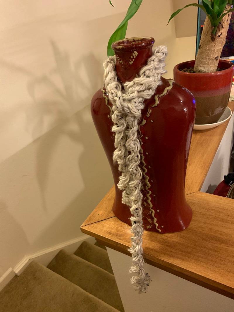 Alice's Beautiful Natural Neutral Multicolored Tweed Beige Soft Spiral Kragen Boa Fuzzy Flauschig Gehäkelt Gürtel Loops Strickschal Lariat von venustranquility