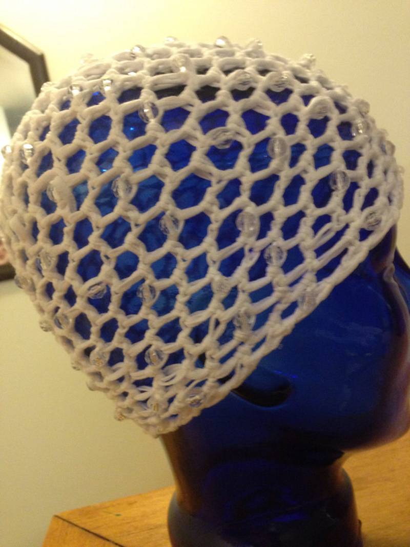 Perlen Weiß Gehäkelte Kleine Damen Plus Size Mütze Spitze Leichte Totenkopfmütze Xs Und Xl Größen Baumwolle Sommer Braut Krebs von venustranquility