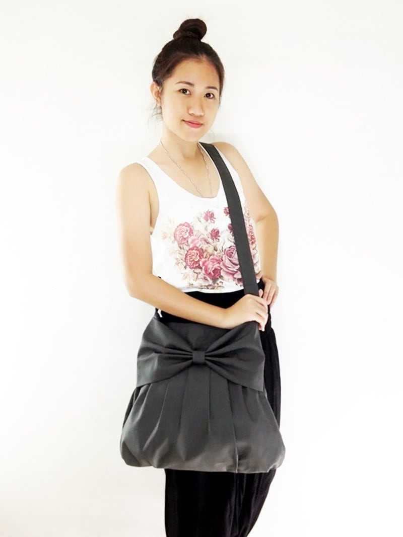 Graue Canvas Hobo Bag Damen Umhängetasche Mit Schleife Cara von veradashop