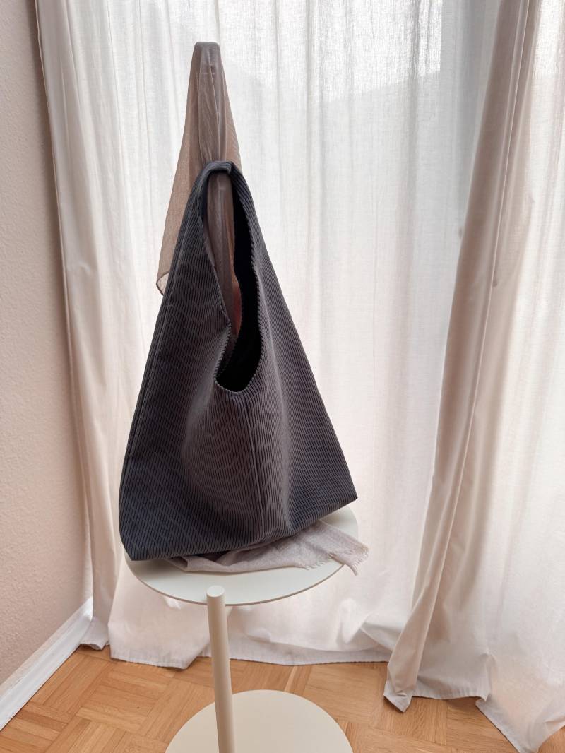 Moderner Shopper Aus Cord von verliebtvernaeht
