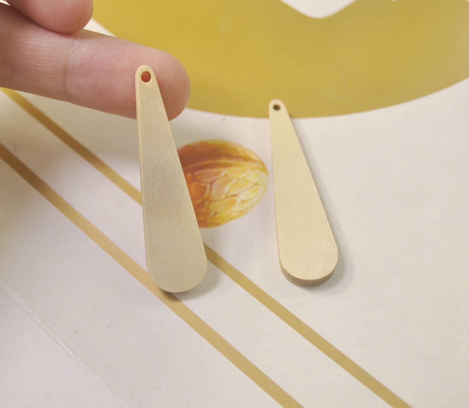 12 Stück Diy Unfertige Laser Geschnittene Holz Anhänger, Naturholz Ohrringe Rohlinge, Teardrop Schmuck, Holzformen, Lange Tropfenform - 49 X 13 Mm von verycraft