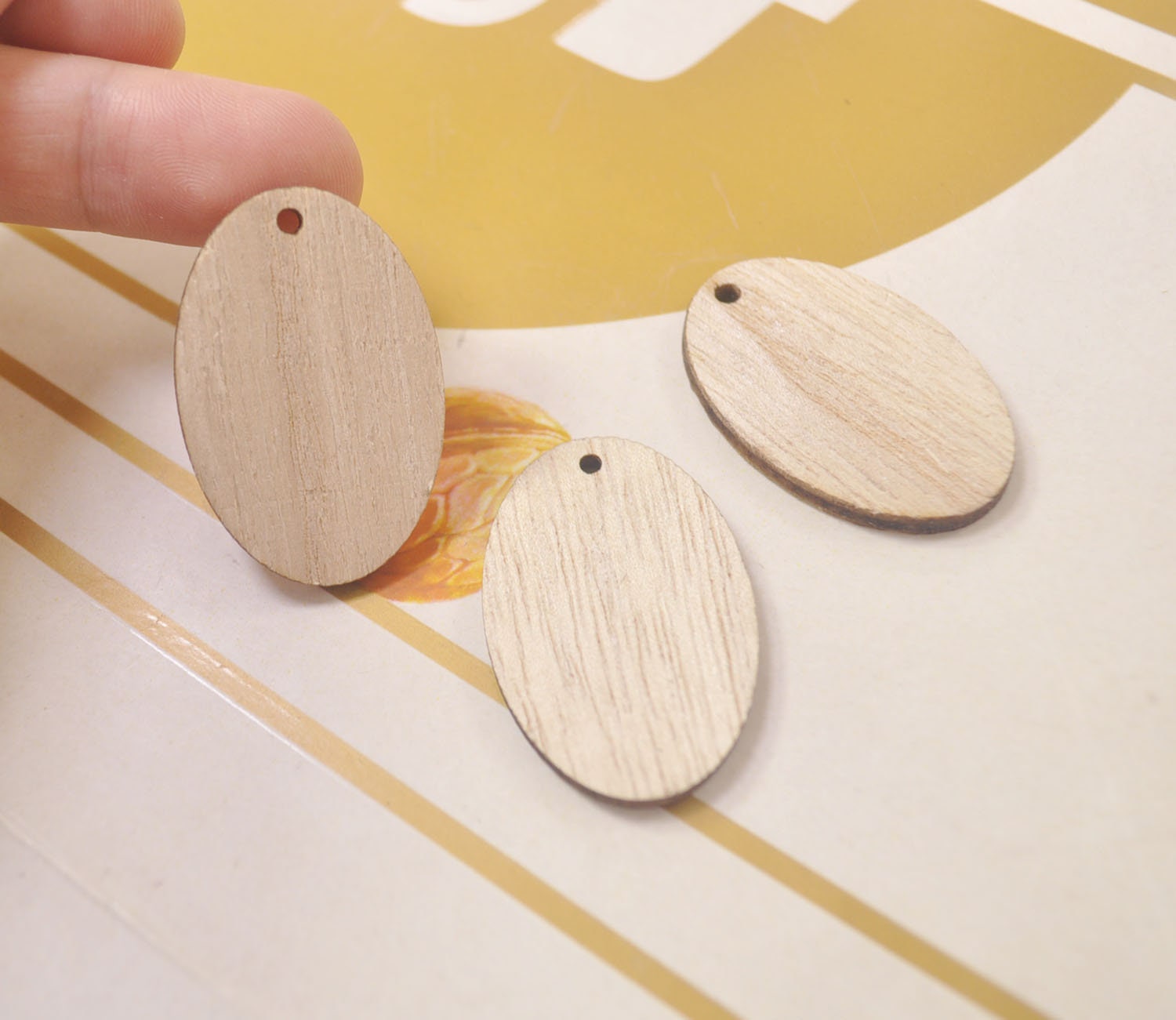 12 Stück Ovale Anhänger, Diy Unfertige Laser Geschnittene Holz Naturholz Ohrringe Rohlinge, Oval Schmuck, Form, 38 X 25 Mm von verycraft