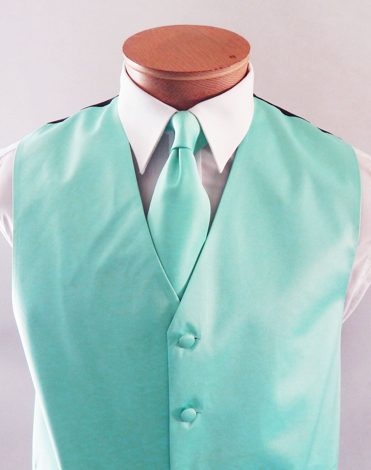 Herren Weste Pastell Mint Und Verdeckte Knöpfe Kommt Mit Passender Krawatte Tasche Quadrat Schwarz Verstellbar Rückseite Herren Weste Pastell Mint Und Verdeckte Knöpfe Kommt Mit Passender Krawatte Tasche Quadrat Schwarz Verstellbar Rückseite von vesterrific