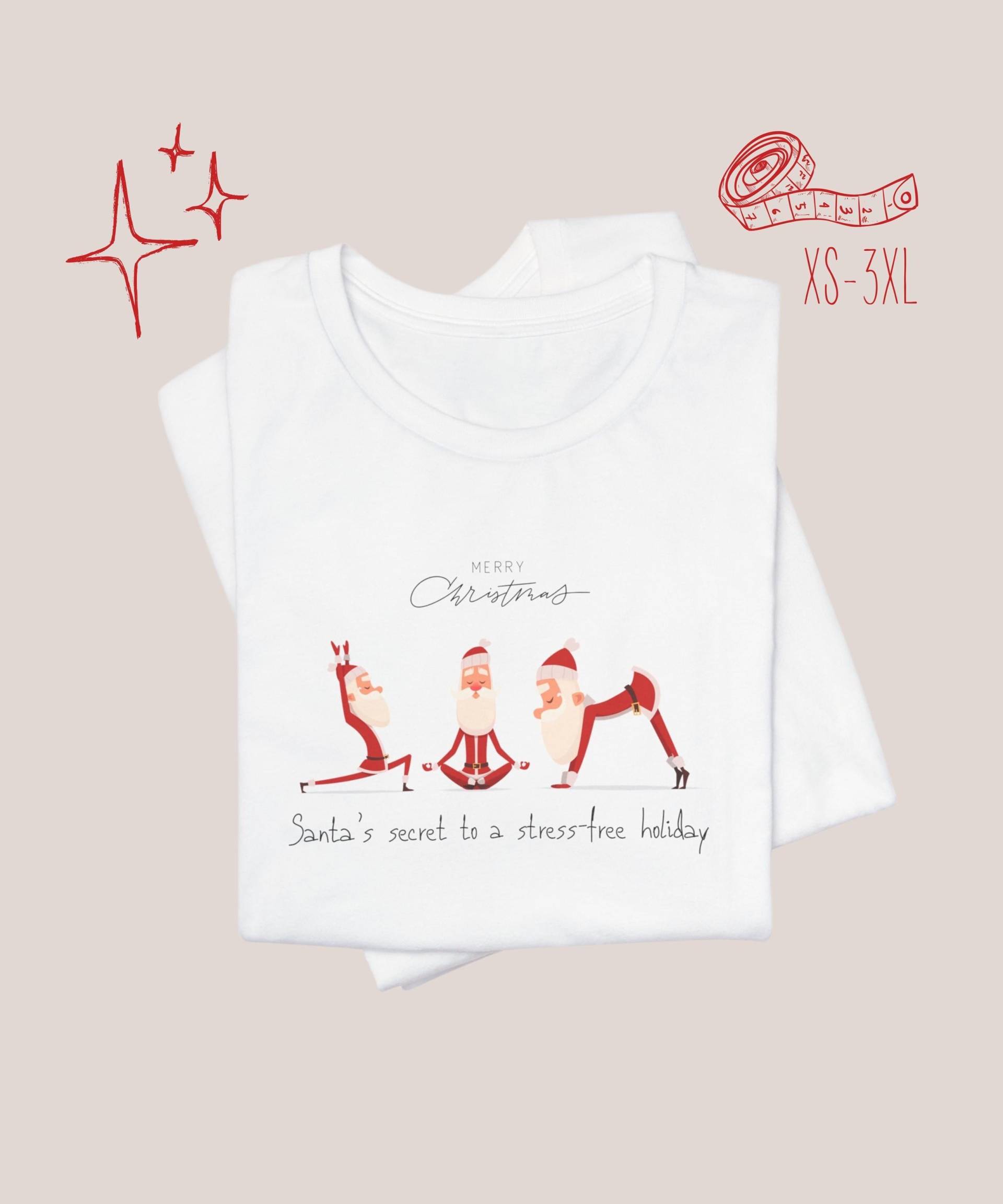 Yoga Santa Weihnachten T-Shirt, Christmas Shirt Damen, Pilates Meditation Design, Geschenk Freundin, Grafik T-Shirt Women, Kleidung, Gifts von viccydesign