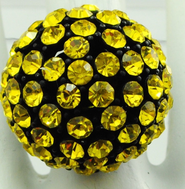 Gelber Strass-Kuppelring, Einstellbarer Cocktailring von victoriascharms