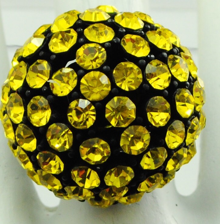 Gelber Strass-Kuppelring, Einstellbarer Cocktailring von victoriascharms