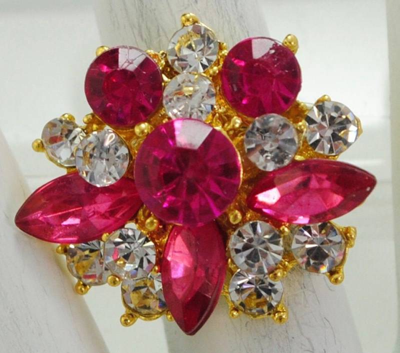 Rosa Rhinestone-Cocktailring, Verstellbarer Goldring von victoriascharms