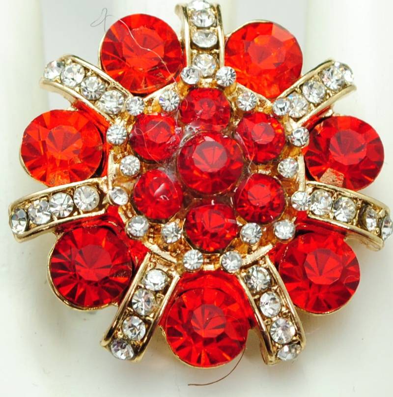 Roter Cocktailring Rhinestone-Goldring-Geschenk Für Frauen, Justierbarer Ring von victoriascharms