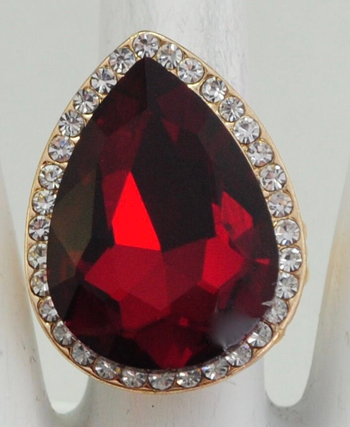Rubin Rot Teardrop Ring Klare Strasssteine Urlaub Schmuck Geschenk Für Sie Verstellbaren von victoriascharms