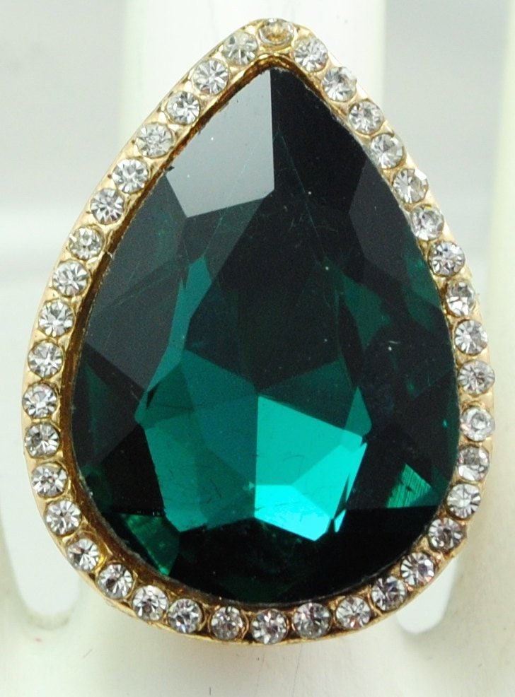 Smaragd Grün Ring Klare Strass Gold Teardrop Geschenk Für Frauen-Verstellbarer von victoriascharms
