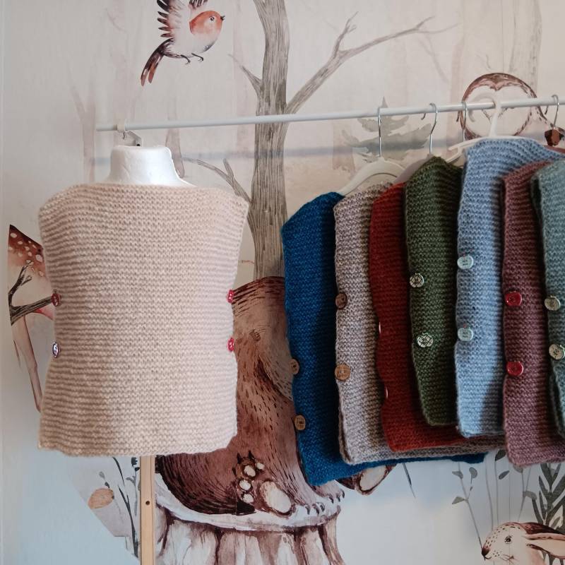 Leibchen Handgestrickt Mit Größenwahl Und Farbwahl von villamoniquehandmade