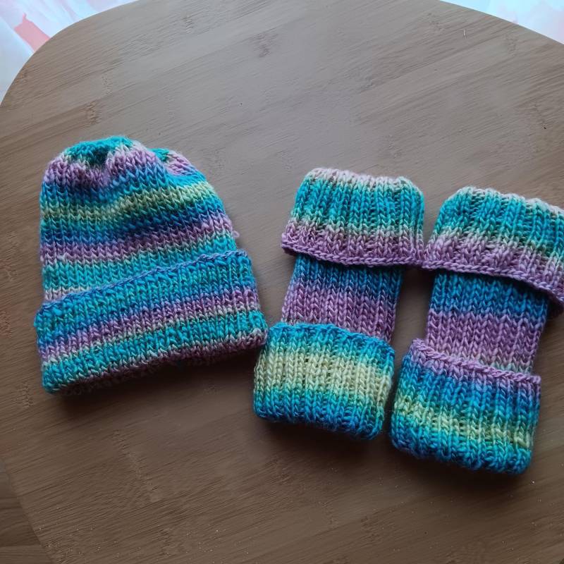 Mütze Und Stulpen Im Set Kinder von villamoniquehandmade