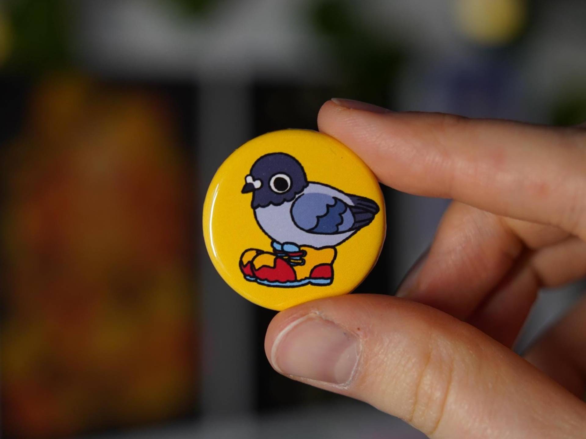 Clown Schuhe Taube - 32 Mm Pinback Button Badge Pin Oder Magnet von vimblesart