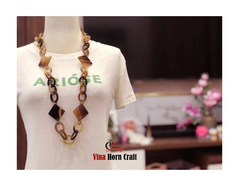 Büffel Horn Halskette - Kette in Vietnam Handgefertigt von vinahorncraft
