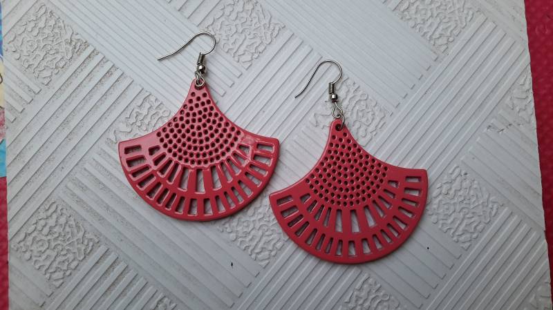 Hornohrringe - Hornlackohrringe von vinahorncraft